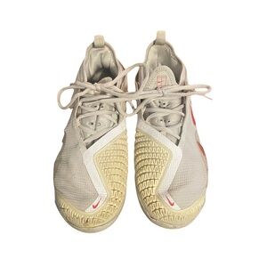Nike React Vapor NXT HC white & Lobster Tennis Shoes size 6.5 ladies